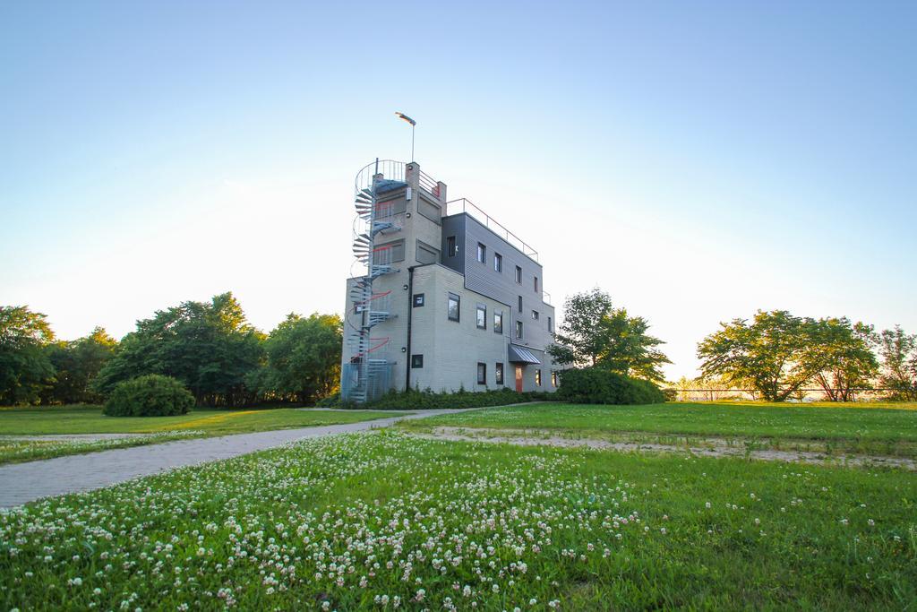 Hotel Saka Manor Zewnętrze zdjęcie